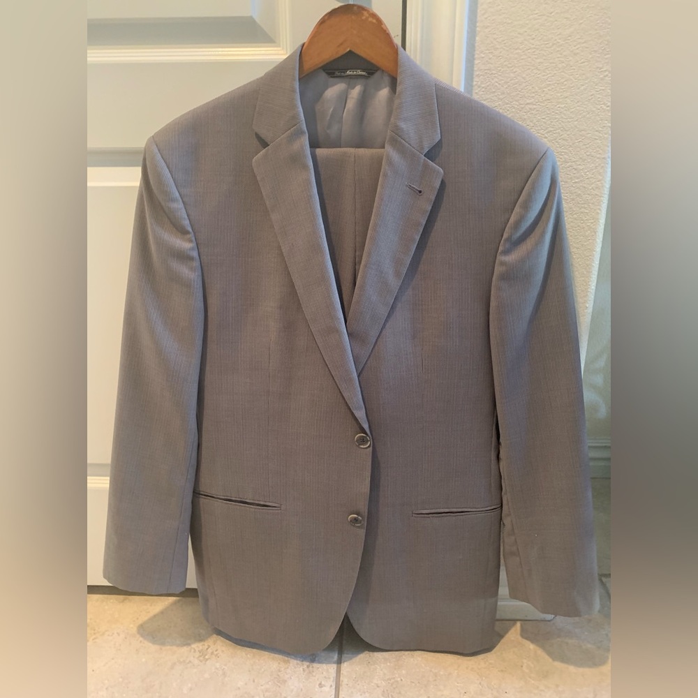 Saks Men’s suit
